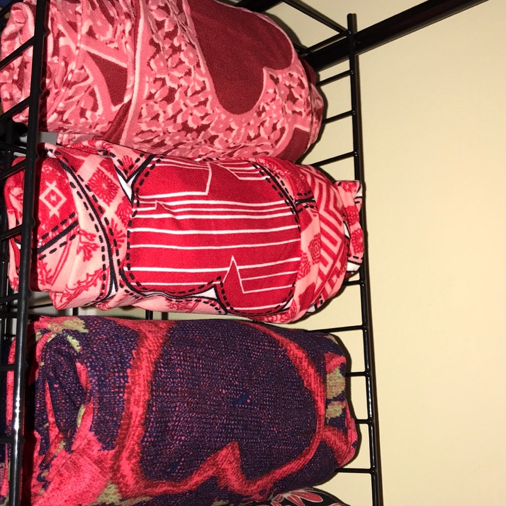 Lularoe leggings lot one size red prints